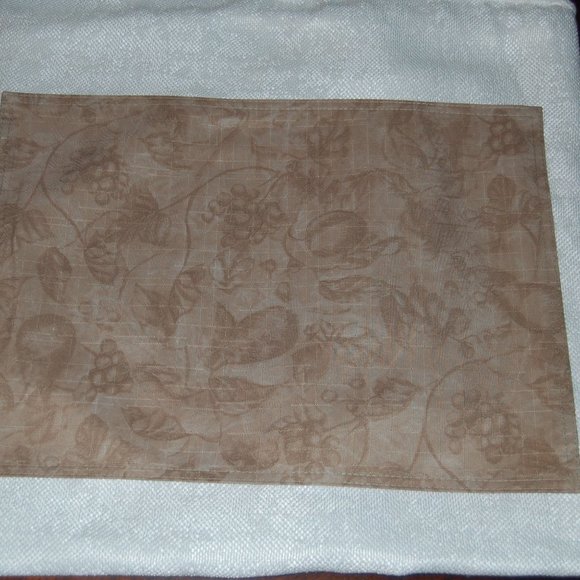 4 Tan/Brown/Beige Tone Fruit & Leaves Print Placemats 13 1/4" Wide by 18" Long - Picture 6 of 12
